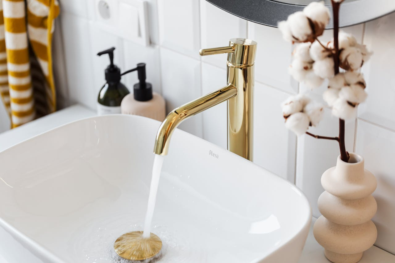 How to Choose the Perfect Faucet: Types, Styles, and Features Explained